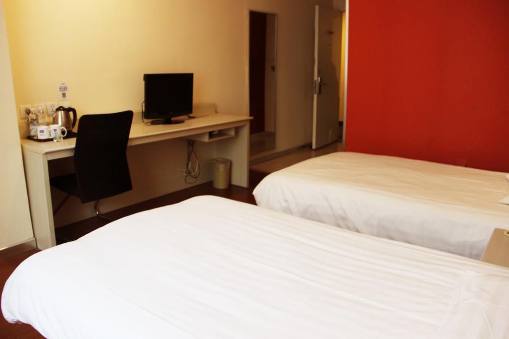 Hanting Hotel Shenyang Zhongshan Square ภายนอก รูปภาพ